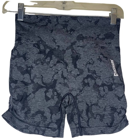 Gymshark Camo‎ grey Shorts - Picture 2 of 3